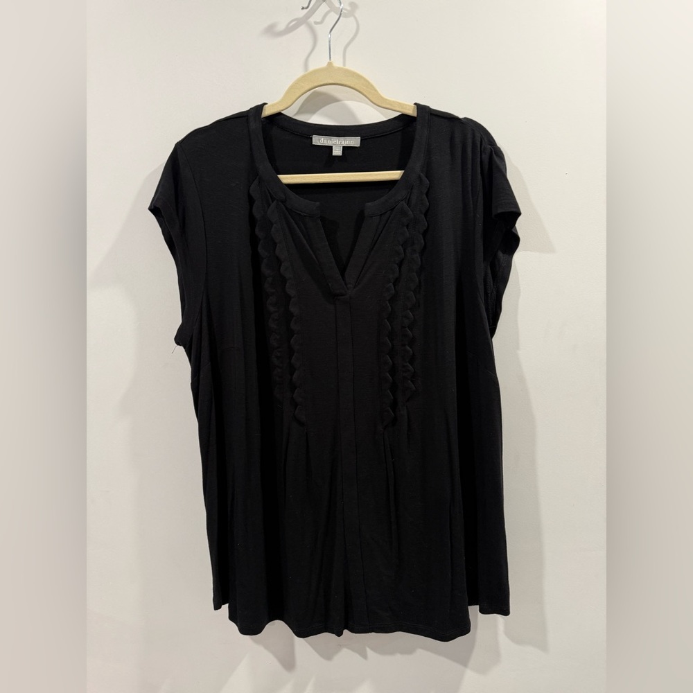 Stitch Fix  Women's black Top